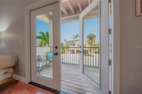 Touwnhouse à vendre à Treasure Island, Floride: 3 chambres, 187.29 m2 № 1876019 - photo 8