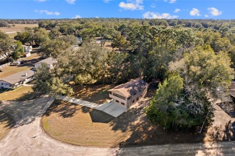 House in Dunnellon, Florida 3 bedrooms, 144.93 sq.m. № 1566895 - photo 2