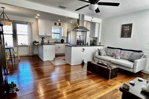 Villa ou maison à vendre à Saint Petersburg, Floride: 2 chambres, 81.29 m2 № 1853271 - photo 3