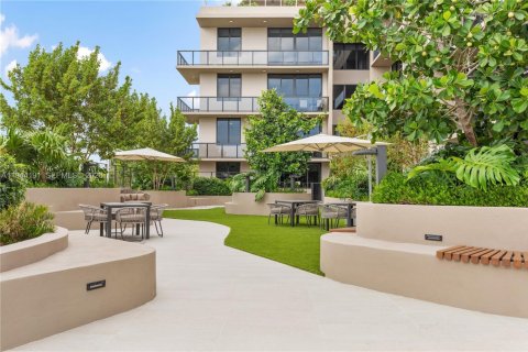 Condominio en venta en Miami, Florida, 3 dormitorios, 146.32 m2 № 2052968 - foto 23