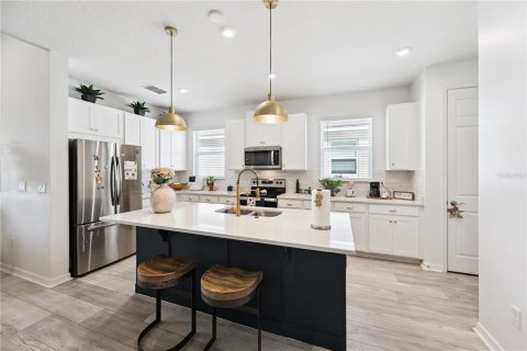 Casa en alquiler en Kissimmee, Florida, 3 dormitorios, 173.08 m2 № 1870796 - foto 3