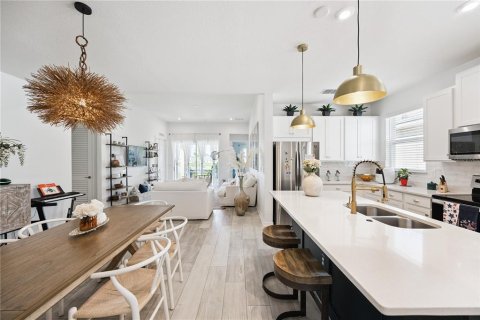 Casa en alquiler en Kissimmee, Florida, 3 dormitorios, 173.08 m2 № 1870796 - foto 8