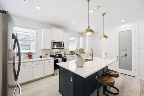 Casa en alquiler en Kissimmee, Florida, 3 dormitorios, 173.08 m2 № 1870796 - foto 5