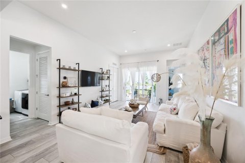 Casa en alquiler en Kissimmee, Florida, 3 dormitorios, 173.08 m2 № 1870796 - foto 11