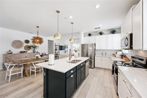 Casa en alquiler en Kissimmee, Florida, 3 dormitorios, 173.08 m2 № 1870796 - foto 6