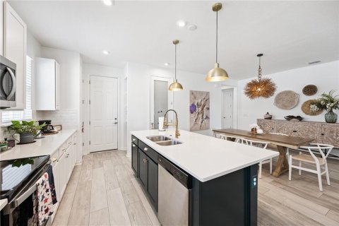 Casa en alquiler en Kissimmee, Florida, 3 dormitorios, 173.08 m2 № 1870796 - foto 7