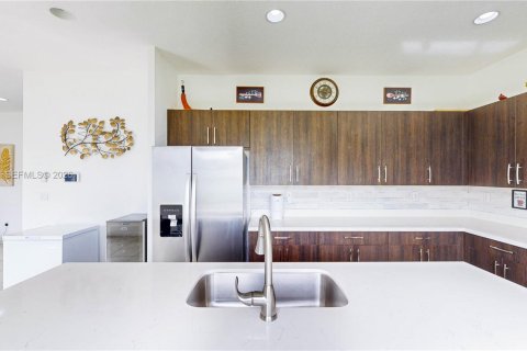 Купить виллу или дом в Хомстед, Флорида 4 спальни, 204.76м2, № 2020078 - фото 22