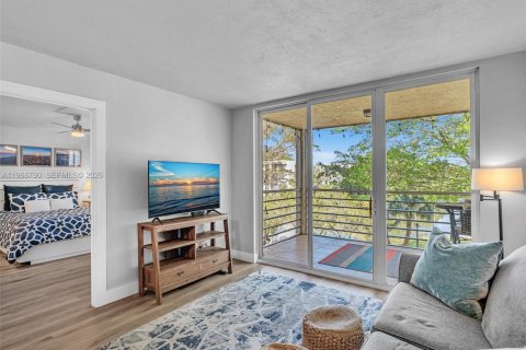 Condominio en venta en Davie, Florida, 2 dormitorios, 90.12 m2 № 2029842 - foto 19