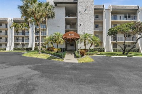 Condominio en Davie, Florida, 2 dormitorios № 2029842
