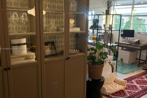 Condominio en venta en Miami Beach, Florida, 1 dormitorio, 58.16 m2 № 1461179 - foto 14