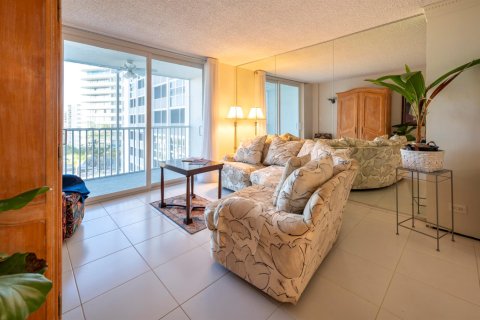 Condo in Pompano Beach, Florida, 1 bedroom  № 2378418 - photo 8