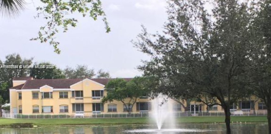 Кондоминиум с 1 спальней в Плантация, Флорида № 1974500