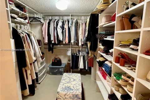 Купить кондоминиум в Плантация, Флорида 1 спальня, 91.79м2, № 1974500 - фото 15