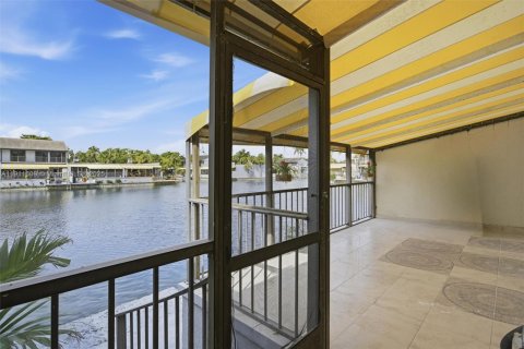 Adosado en alquiler en Miami Lakes, Florida, 3 dormitorios, 118.45 m2 № 1969204 - foto 23