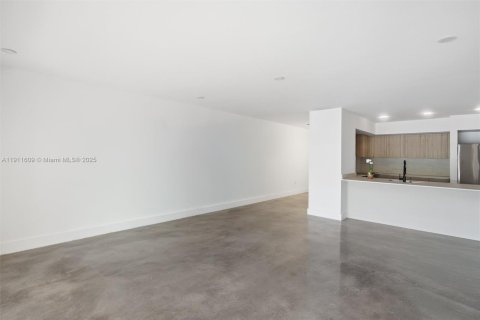 Adosado en alquiler en Miami Lakes, Florida, 3 dormitorios, 118.45 m2 № 1969204 - foto 11