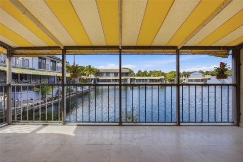 Adosado en alquiler en Miami Lakes, Florida, 3 dormitorios, 118.45 m2 № 1969204 - foto 22