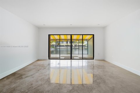 Adosado en alquiler en Miami Lakes, Florida, 3 dormitorios, 118.45 m2 № 1969204 - foto 7