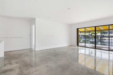 Adosado en alquiler en Miami Lakes, Florida, 3 dormitorios, 118.45 m2 № 1969204 - foto 6