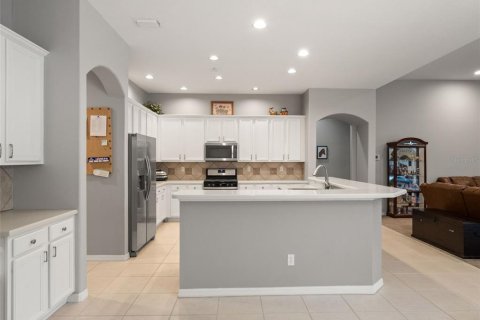 House in Tampa, Florida 4 bedrooms, 326.37 sq.m. № 2094111 - photo 18