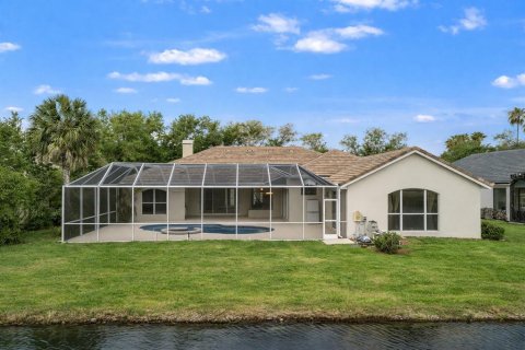 House in Tampa, Florida 4 bedrooms, 326.37 sq.m. № 2094111 - photo 3