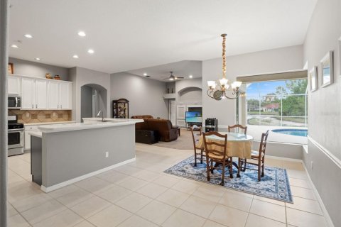 House in Tampa, Florida 4 bedrooms, 326.37 sq.m. № 2094111 - photo 17