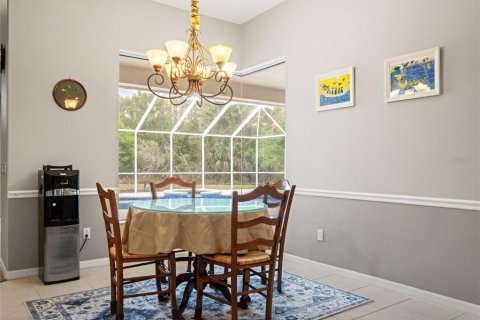House in Tampa, Florida 4 bedrooms, 326.37 sq.m. № 2094111 - photo 15