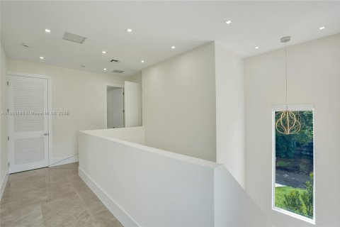 House in Lake Worth, Florida 3 bedrooms, 217.67 sq.m. № 1997823 - photo 30