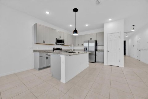 Casa en alquiler en Haines City, Florida, 3 dormitorios, 154.4 m2 № 1849497 - foto 11
