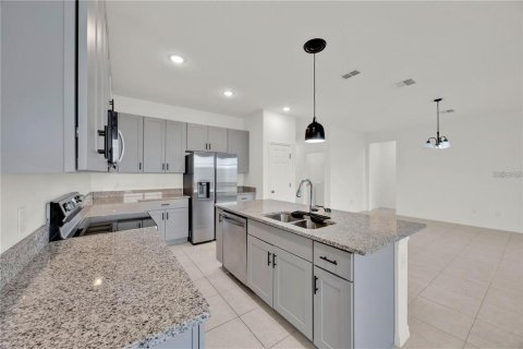 Casa en alquiler en Haines City, Florida, 3 dormitorios, 154.4 m2 № 1849497 - foto 8