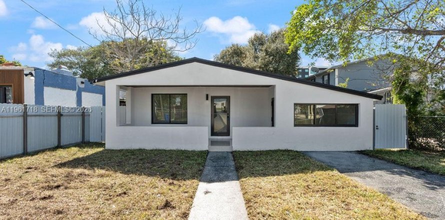 Villa ou maison à Miami, Floride 3 chambres, 116.31 m2 № 2024519