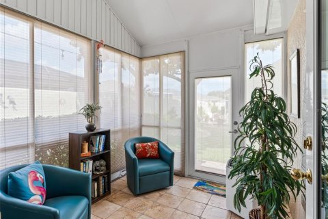 House in The Villages, Florida 3 bedrooms, 162.49 sq.m. № 2157055 - photo 18