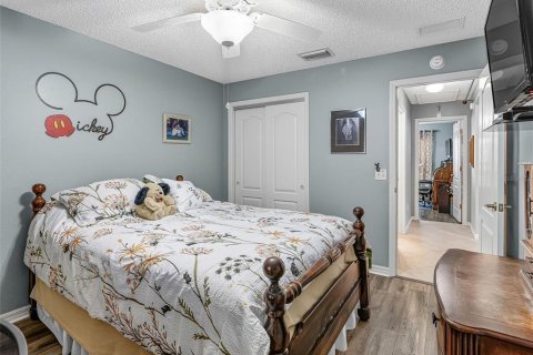 House in The Villages, Florida 3 bedrooms, 162.49 sq.m. № 2157055 - photo 22