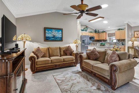 House in The Villages, Florida 3 bedrooms, 162.49 sq.m. № 2157055 - photo 7