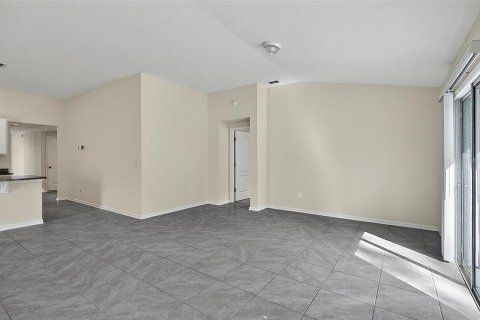 Купить виллу или дом в Палм-Кост, Флорида 8 комнат, 172.98м2, № 2134249 - фото 29