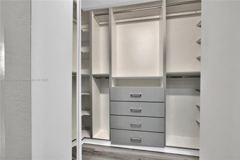 Copropriété à louer à Miami Beach, Floride: 2 chambres, 84.36 m2 № 1883855 - photo 14