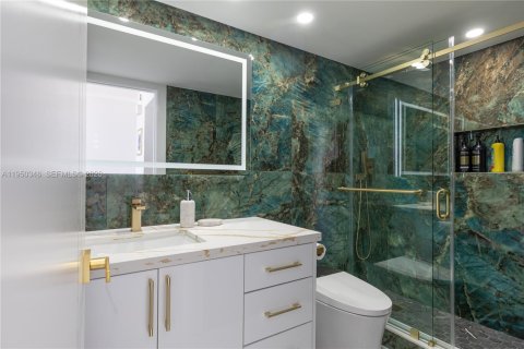 Снять в аренду кондоминиум в Халландейл-Бич, Флорида 3 спальни, 180.23м2, № 2005914 - фото 22