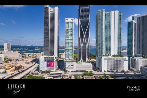 Condominio en venta en Miami, Florida, 2 dormitorios, 91.79 m2 № 2064730 - foto 5