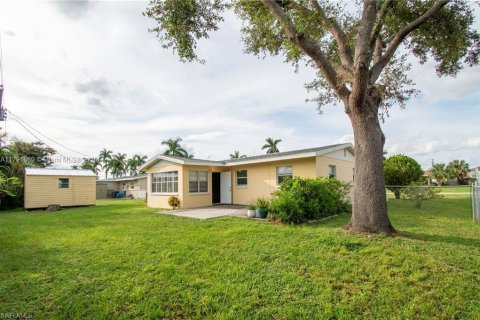 Villa ou maison à vendre à Fort Myers, Floride: 2 chambres, 98.94 m2 № 1954276 - photo 21