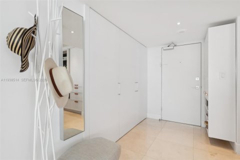 Copropriété à vendre à Bal Harbour, Floride: 2 chambres, 130.71 m2 № 2002367 - photo 28