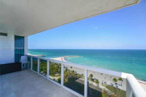 Condominio en venta en Bal Harbour, Florida, 2 dormitorios, 130.71 m2 № 2002367 - foto 7