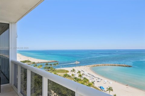 Condominio en venta en Bal Harbour, Florida, 2 dormitorios, 130.71 m2 № 2002367 - foto 8