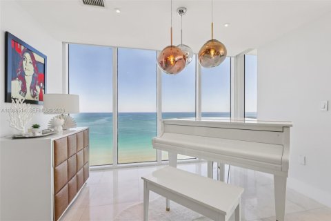 Copropriété à vendre à Bal Harbour, Floride: 2 chambres, 130.71 m2 № 2002367 - photo 26