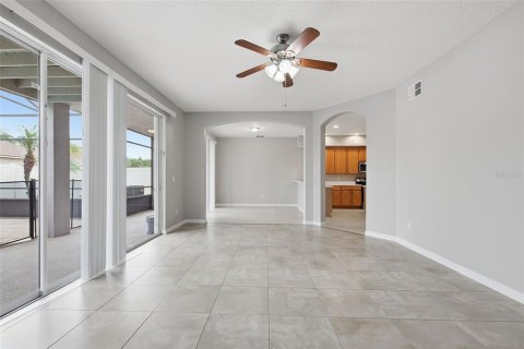 Villa ou maison à vendre à Orlando, Floride: 5 chambres, 377.74 m2 № 2287382 - photo 11