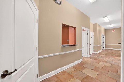 Immobilier commercial à louer à Ocala, Floride: 170.01 m2 № 2383960 - photo 6