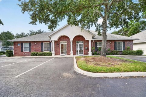Immobilier commercial à Ocala, Floride 170.01 m2 № 2383960