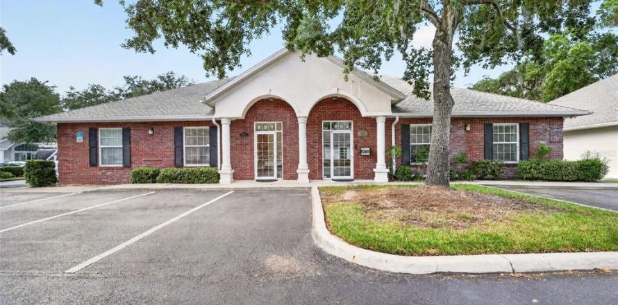 Immobilier commercial à Ocala, Floride 170.01 m2 № 2383960