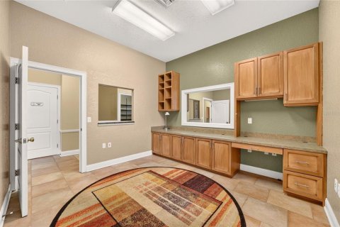 Immobilier commercial à louer à Ocala, Floride: 170.01 m2 № 2383960 - photo 11