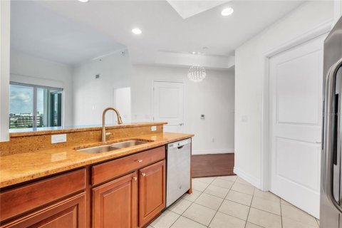 Copropriété à vendre à Tampa, Floride: 2 chambres, 126.63 m2 № 1898860 - photo 9