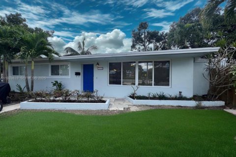 Casa en alquiler en Cutler Bay, Florida, 3 dormitorios, 154.96 m2 № 1992072 - foto 1