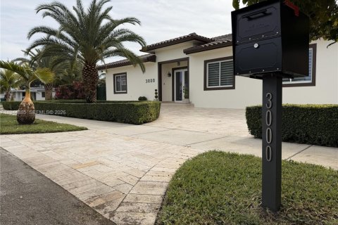 Купить виллу или дом в Майами, Флорида 4 спальни, 216м2, № 2002372 - фото 3